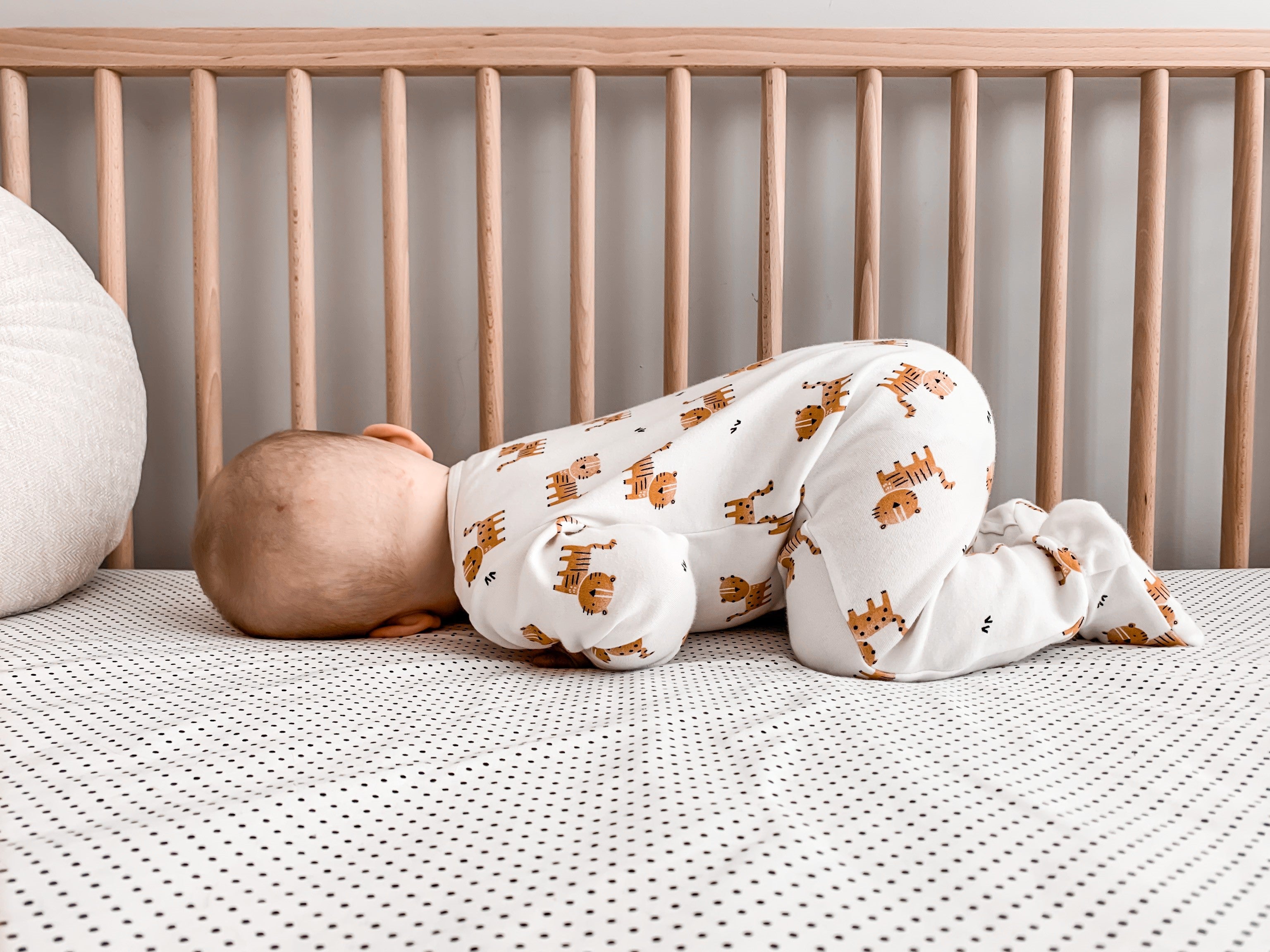 Dot Crib Bedding Set - Black and White - Olli+Lime